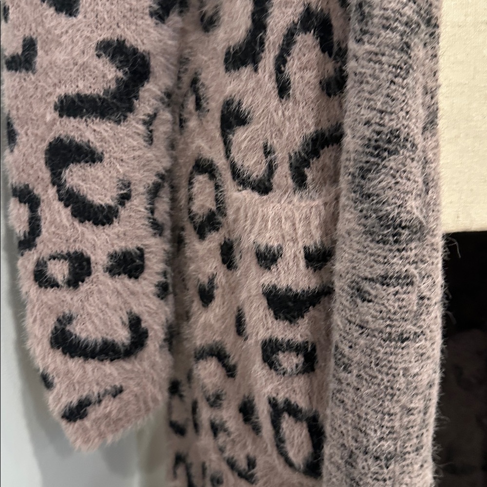 Entro Leopard Patterned Long Cardigan - Picture 3 of 6